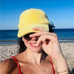 Meet your Posher, Oula